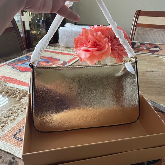 Michael Kors Leather Gold Metallic Jet Set NWT - Picture 8 of 13